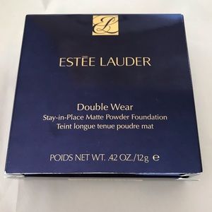 Este Lauder Double Wear Stay-in-place Foundation